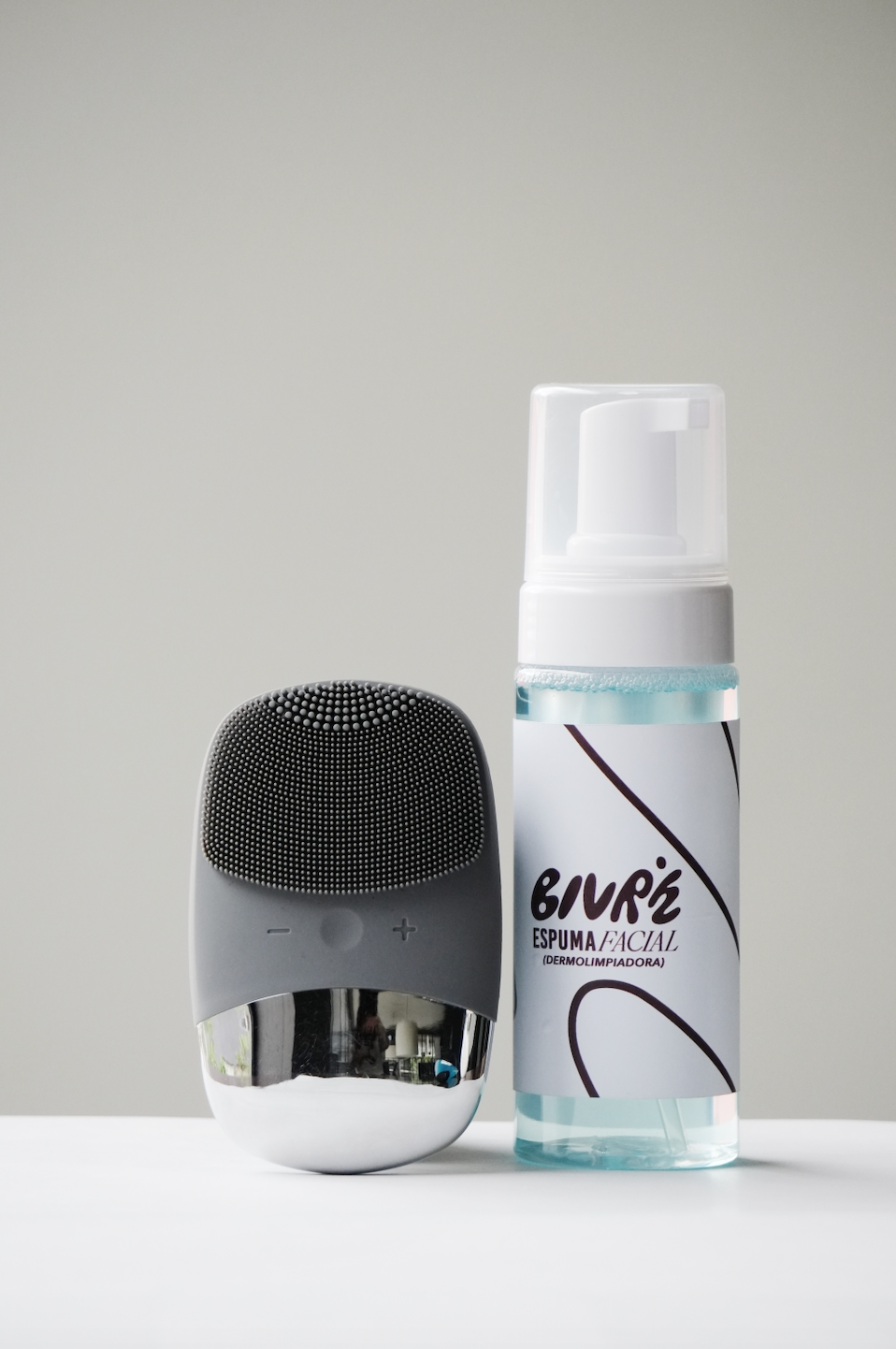 Cepillo facial ultrasonico